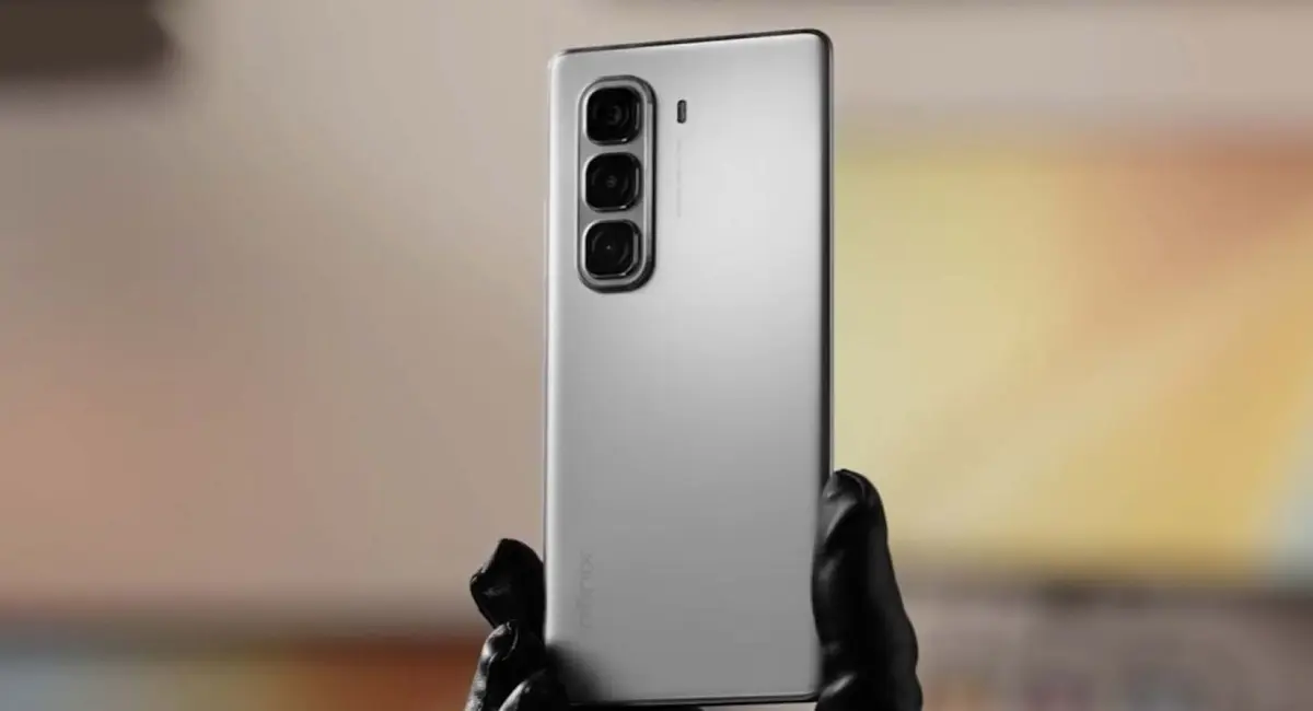 Infinix Hot 50 Pro+ yang tipis dengan layar AMOLED dan penyimpanan 256 GB