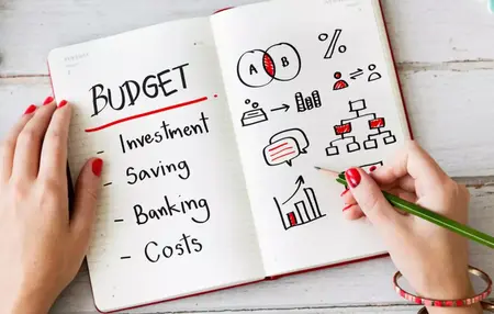 How to Manage Your Finances While Working from Home