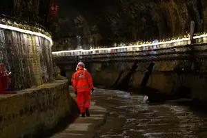 Terowongan London: Sejarah Perang Dunia II & Rencana Wisata