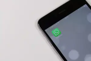Cara Menandai Teman di Status WhatsApp: Panduan Lengkap