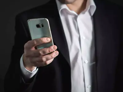 Blokir Pinjol Ilegal: Panduan Mudah di Android & iPhone